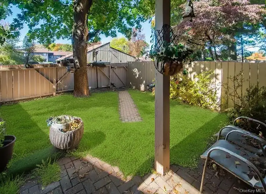 1807 Holly Walk, Poughkeepsie, NY 12603 - Image #2