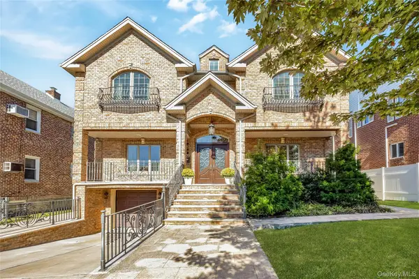 151-65 26 Avenue, Flushing, NY 11354