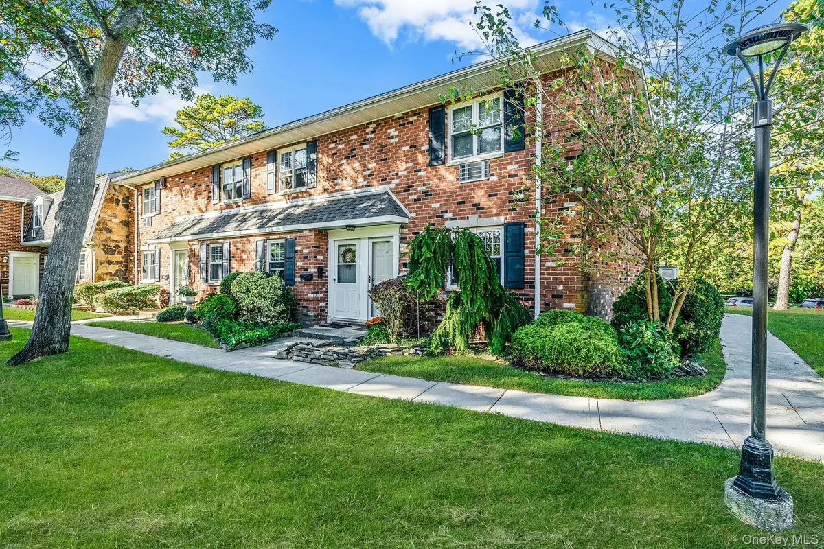 14 Glen Hollow Drive #E 1, Holtsville, NY 11742 - Image #1