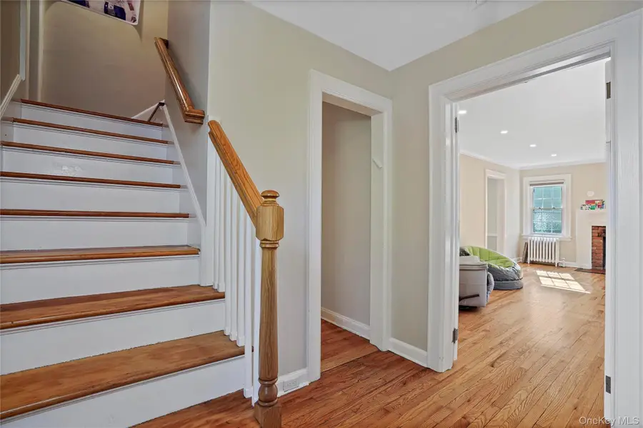 8 Craven Lane, White Plains, NY 10605 - Image #2