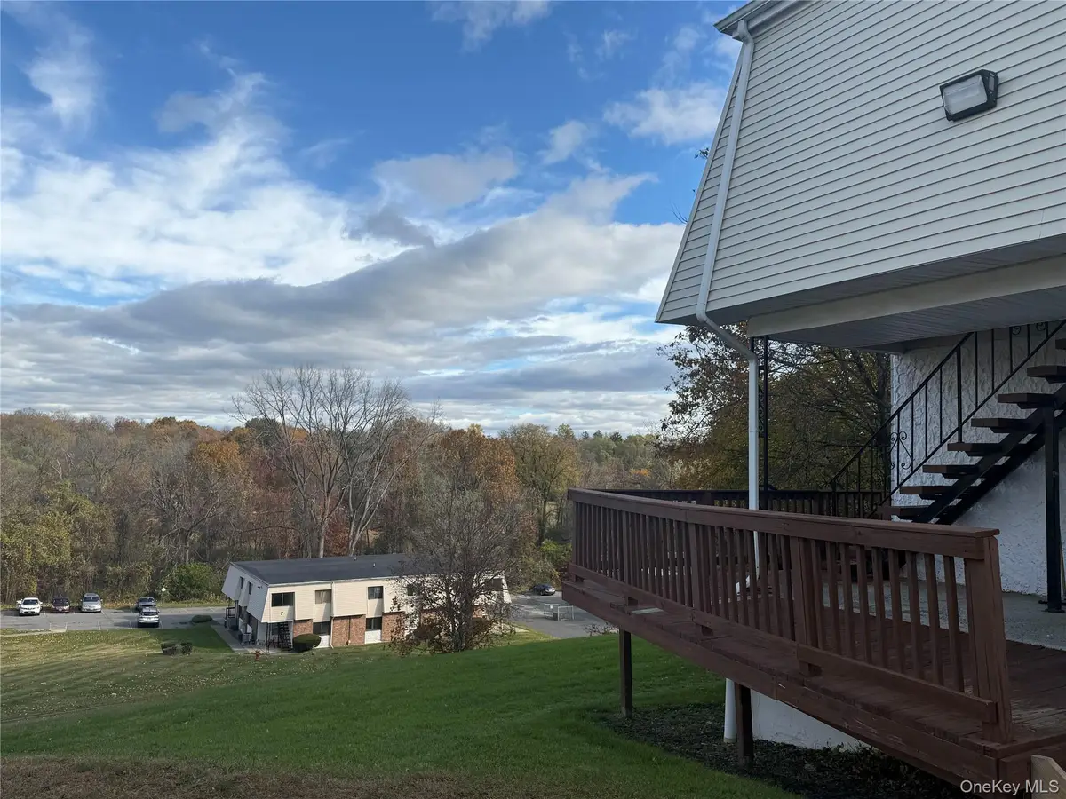 1001 Mcintosh Place, Newburgh, NY 12550 - Image #1