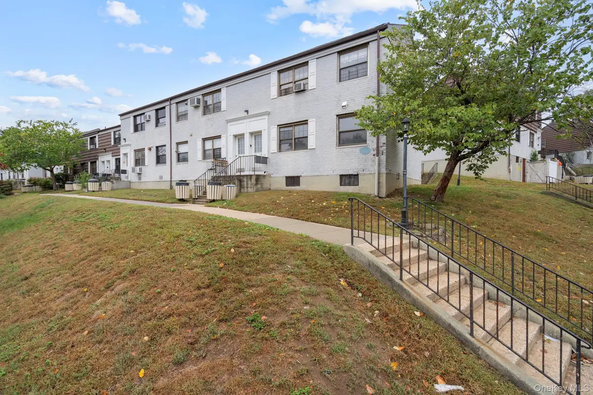 66-15 Park Drive East #B, Flushing, NY 11357 - Image #1