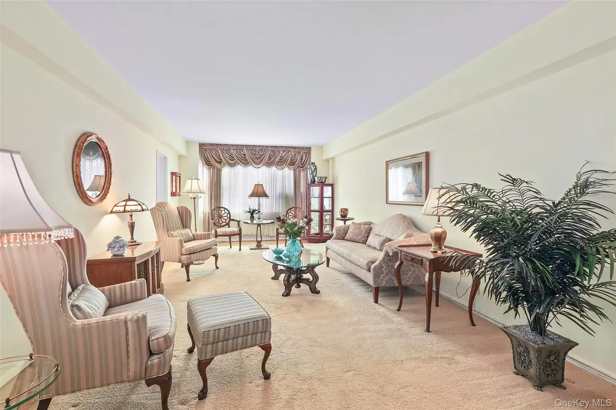 900 Palmer Road #5A, Bronxville, NY 10708 - Image #1