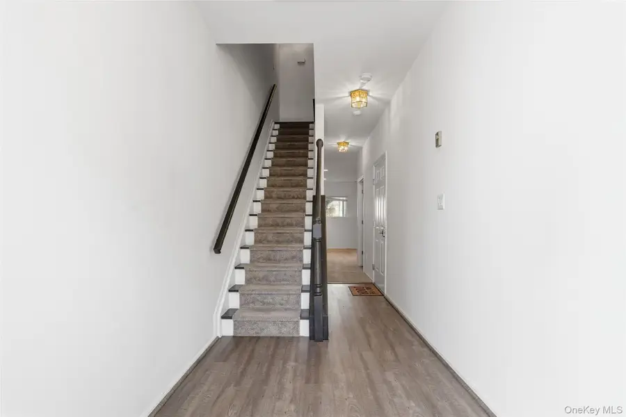 16 Autumn Drive, Nanuet, NY 10954 - Image #3