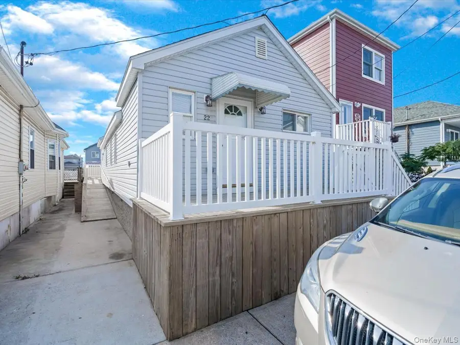 22 W 10th Road, Broad Channel, NY 11693 - Image #3