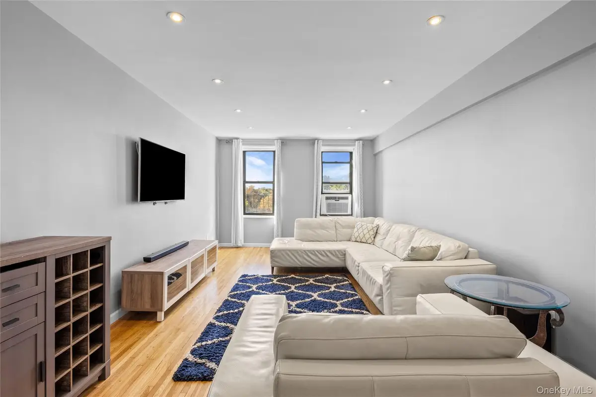 2209 Knapp Street #6H, Brooklyn, NY 11229 - Image #1