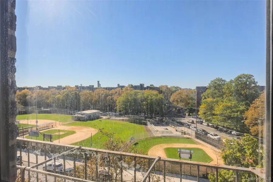 2209 Knapp Street #6H, Brooklyn, NY 11229 - Image #2