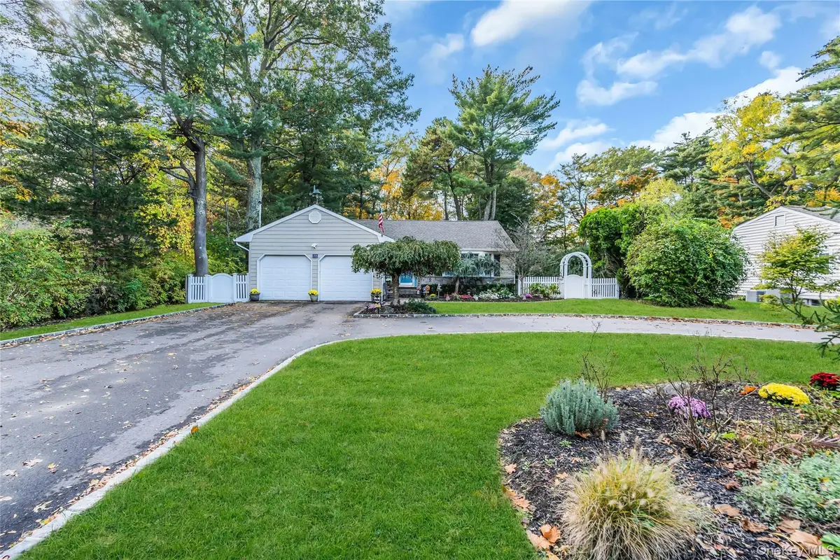 72 Mount Pleasant Road, Smithtown, NY 11787 - Image #1