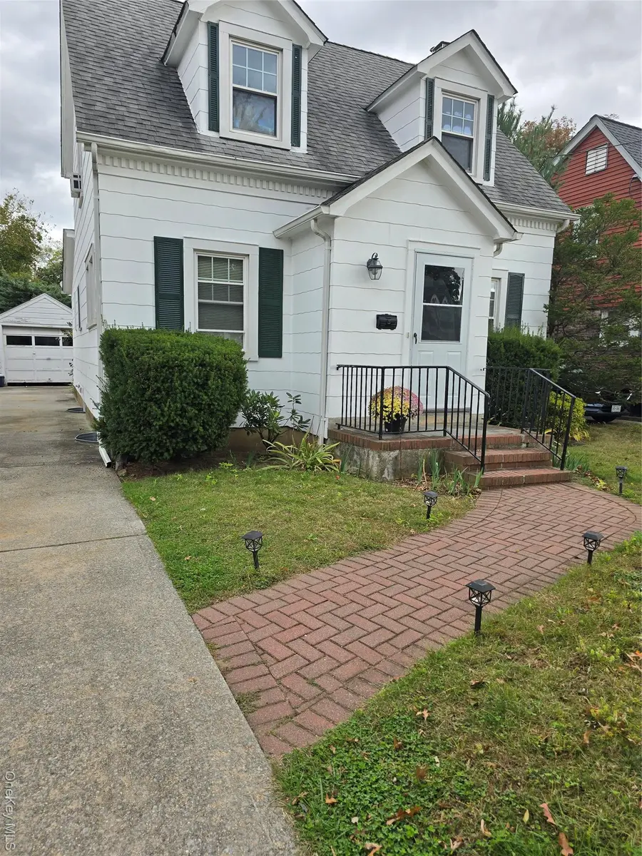 1501 Kenneth Avenue, Baldwin, NY 11510 - Image #3