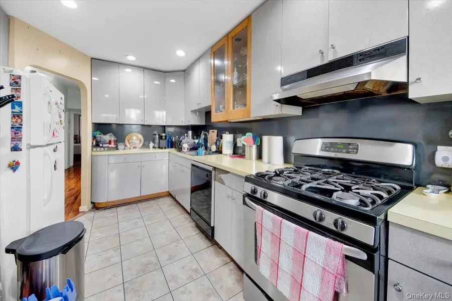 1858 Wallace Avenue, Bronx, NY 10462 - Image #3