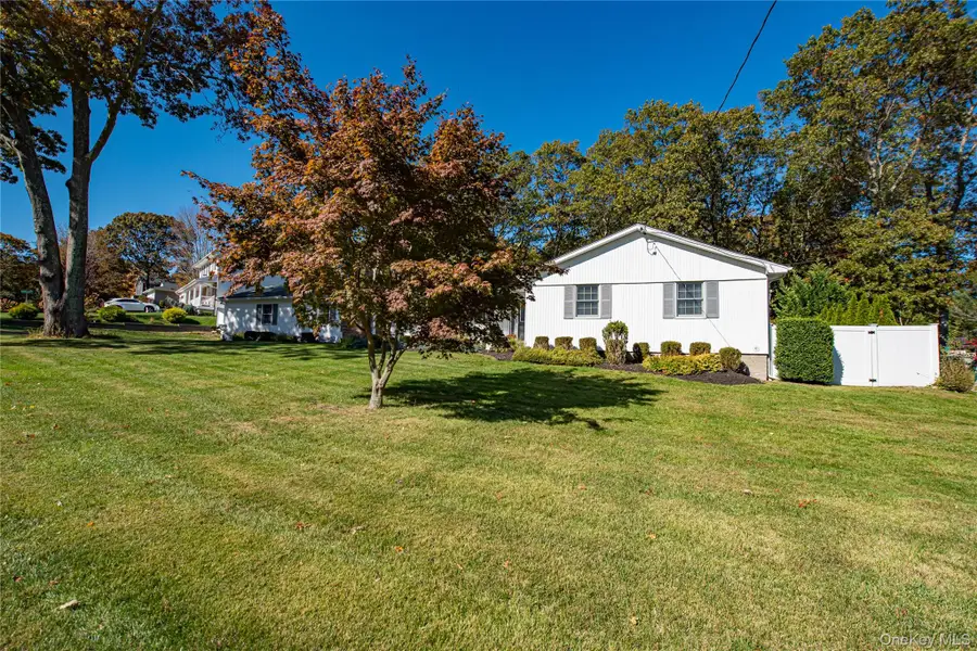 3 Walnut Road, Rocky Point, NY 11778 - Image #3