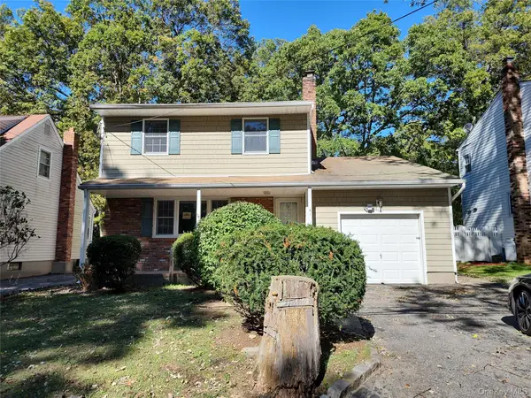 61 Pleasant Street, Huntington, NY 11743