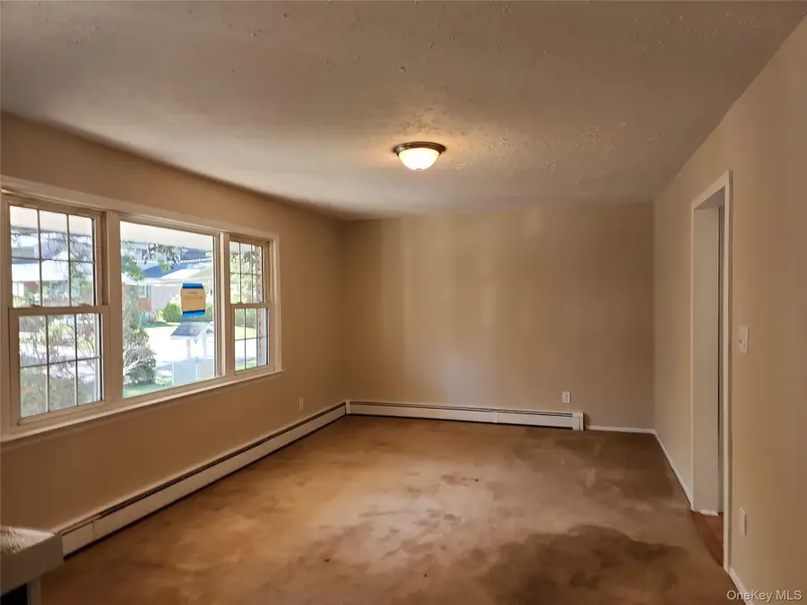 61 Pleasant Street, Huntington, NY 11743 - Image #3