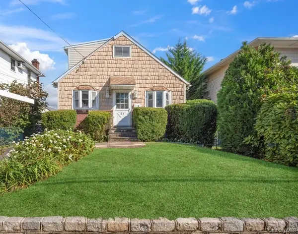 24 Hickory Road, Port Washington, NY 11050