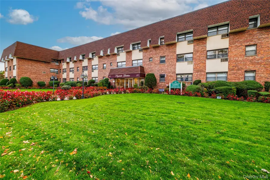 25 Elizabeth Street #3H, Farmingdale, NY 11735 - Image #3