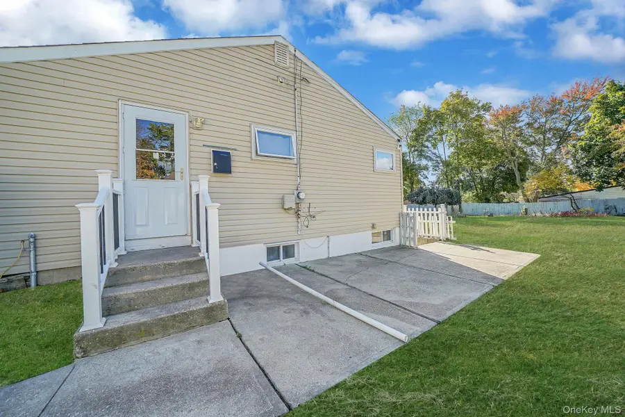 24 Chanel Drive, Brentwood, NY 11717 - Image #3