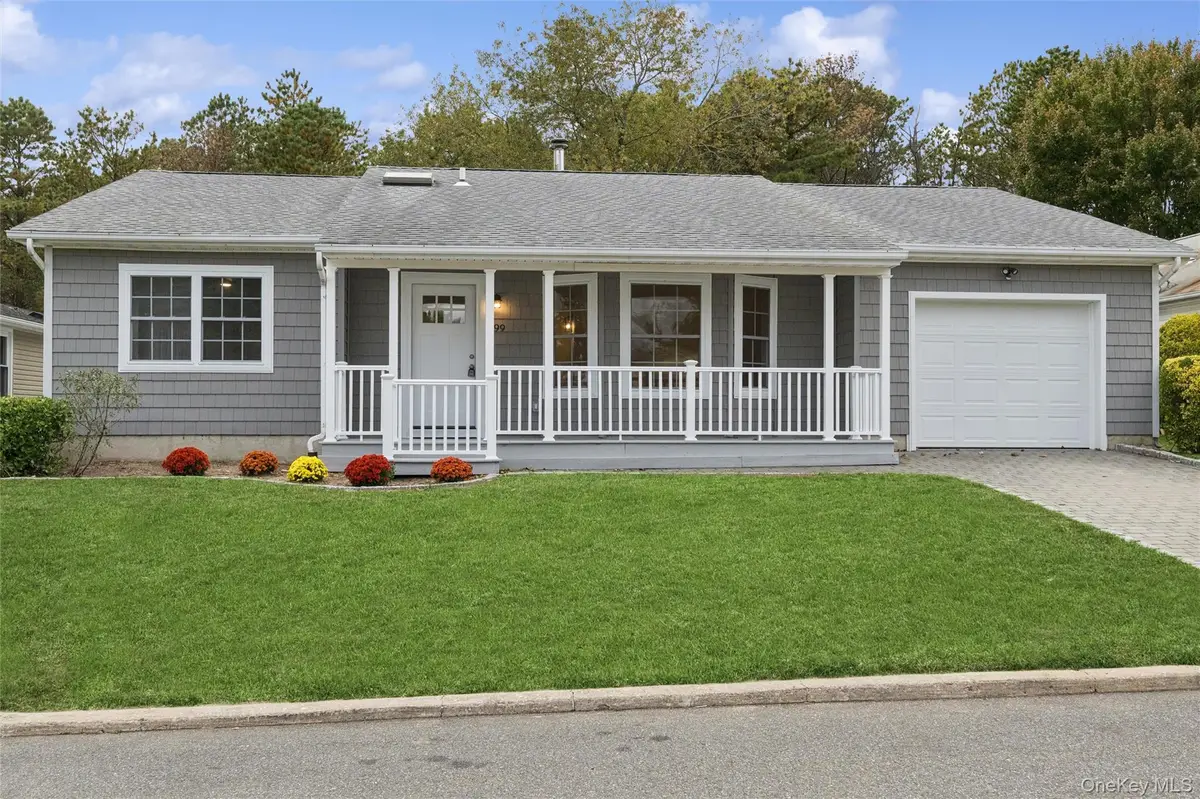 99 Village Circle W, Manorville, NY 11949 - Image #1