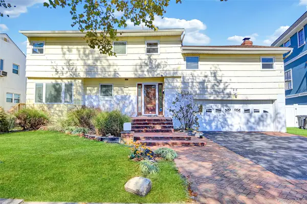 25 Park Circle, Cedarhurst, NY 11516