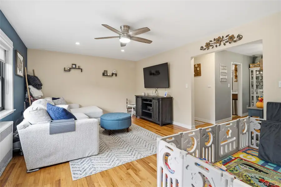 317 Main Street #D, Roslyn, NY 11576 - Image #3