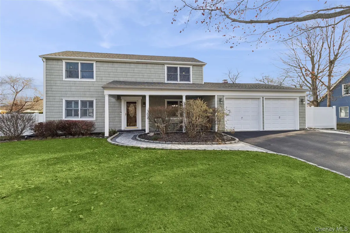 11 Pembrook Drive, Stony Brook, NY 11790 - Image #1