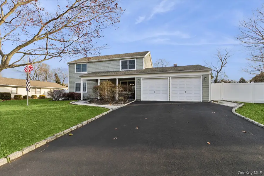 11 Pembrook Drive, Stony Brook, NY 11790 - Image #2