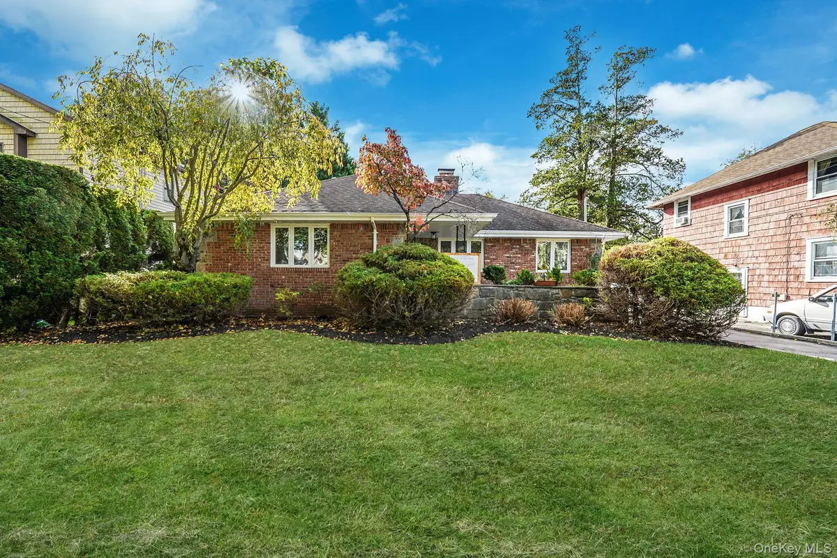 32 Fairview Avenue, Port Washington, NY 11050 - Image #1