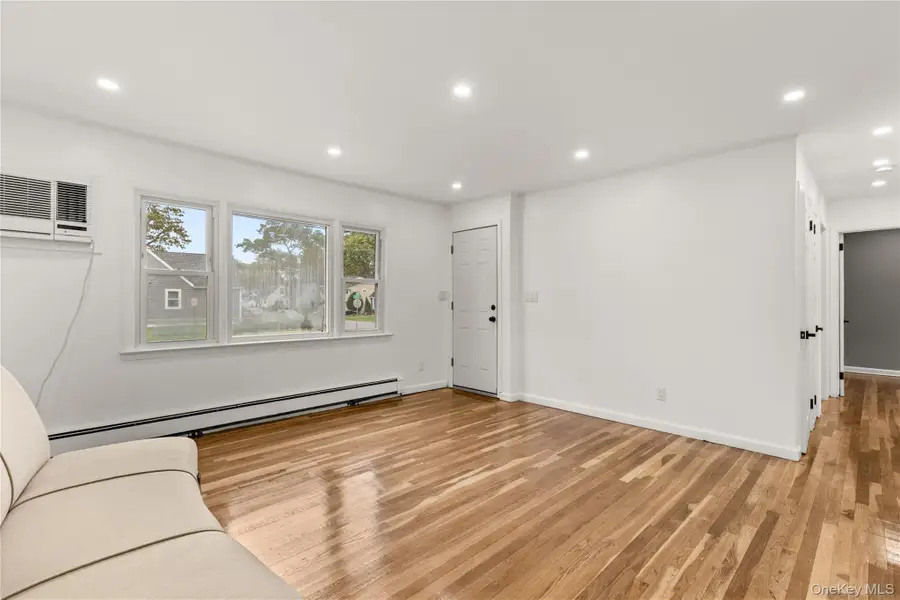 104 E Gates Avenue, Lindenhurst, NY 11757 - Image #2