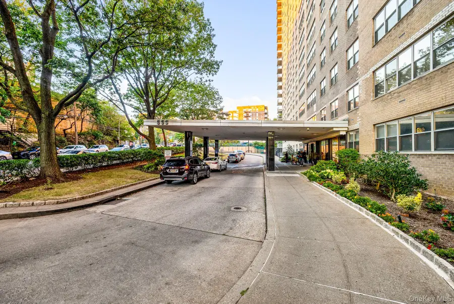 555 Kappock Street #12J, Bronx, NY 10463 - Image #2