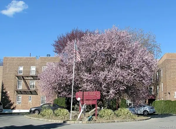 50 DAVENPORT Avenue #2G, New Rochelle, NY 10801