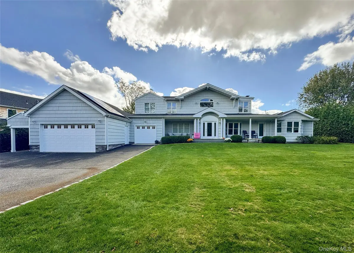 137 South Road, Westhampton, NY 11977 - Image #1