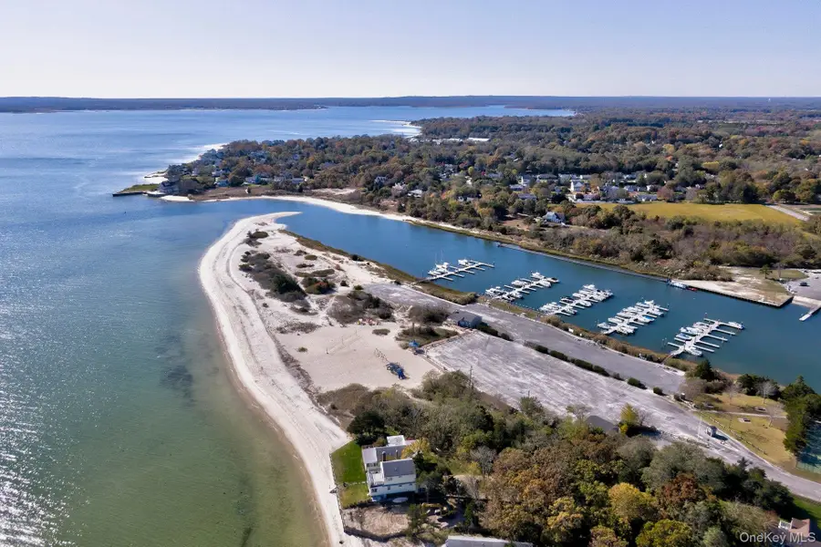 133 High Meadow Lane, Jamesport, NY 11901 - Image #3