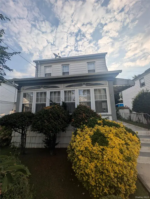 81 Cochran Place, Valley Stream, NY 11581