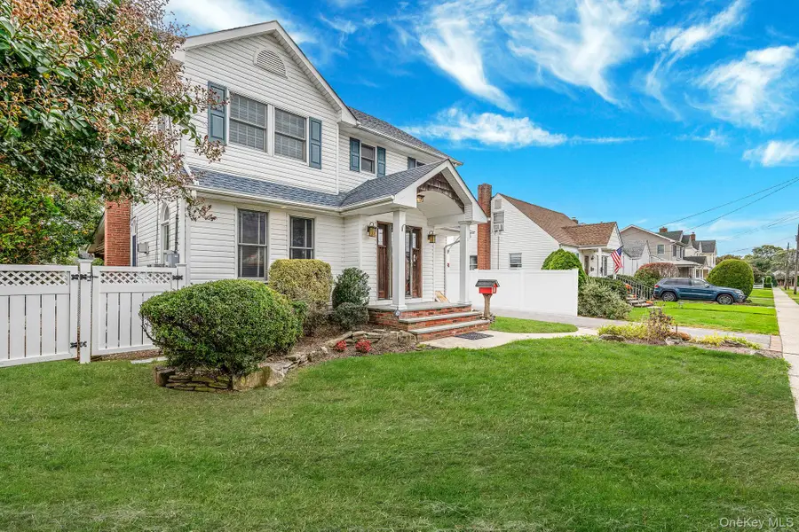 4 Sullivan Avenue, Farmingdale, NY 11735 - Image #3