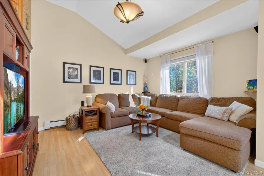 15 Woodbine Drive, Mahopac, NY 10541 - Image #3