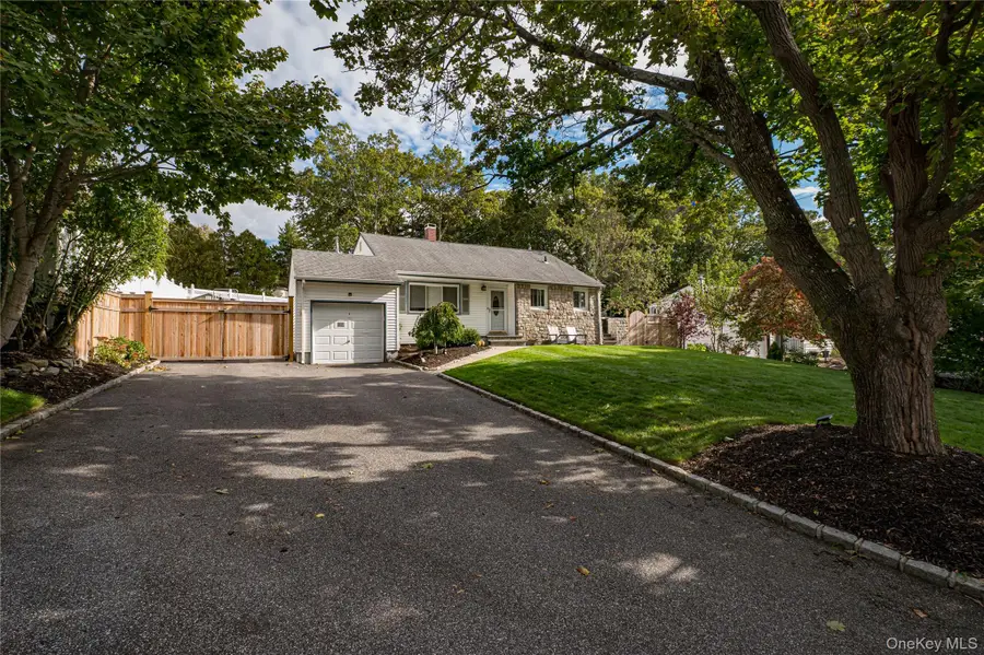 159 Saint Nicholas Avenue, Smithtown, NY 11787 - Image #3