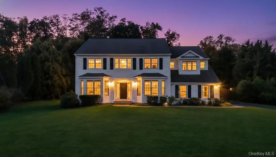 9 Tappanwood Drive, Locust Valley, NY 11560 - Image #2