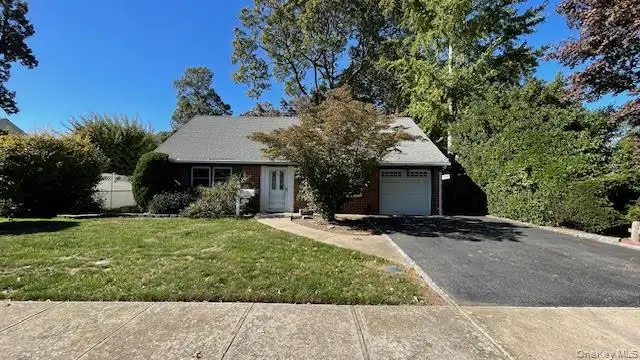 1750 Yale Court, Wantagh, NY 11793 - Image #2