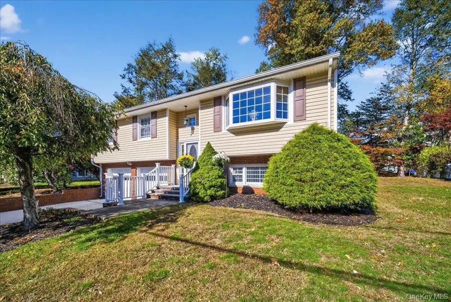 12 Blair Court, Tappan, NY 10983 - Image #2