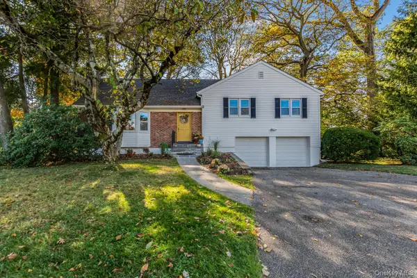 73 Hilary Circle, New Rochelle, NY 10804