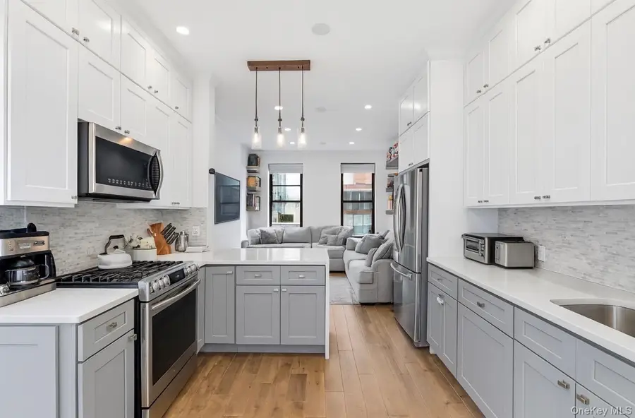 453 W 54th Street #4A, Manhattan, NY 10019 - Image #2