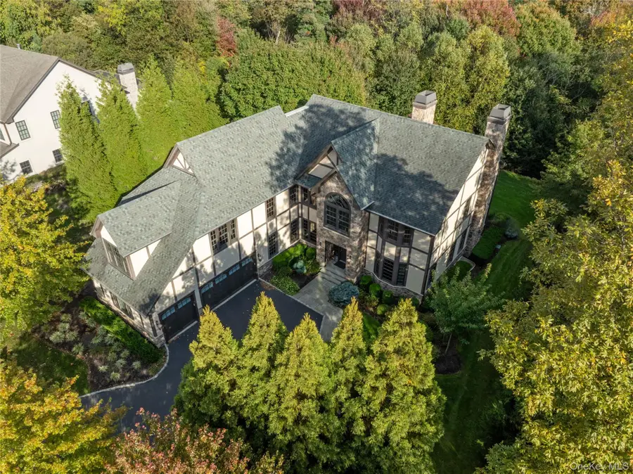 2 Earle Drive, Muttontown, NY 11791 - Image #2