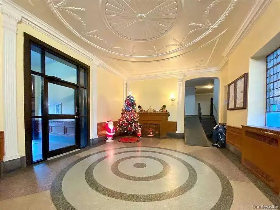 40-35 Ithaca Street #3D, Elmhurst, NY 11373 - Image #2