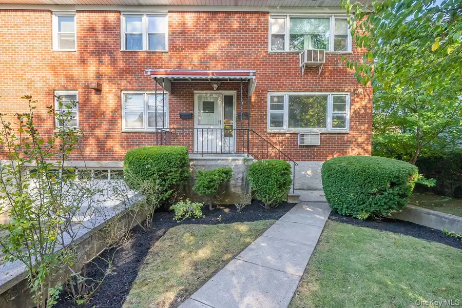 15 Stevens Avenue, Yonkers, NY 10704 - Image #3