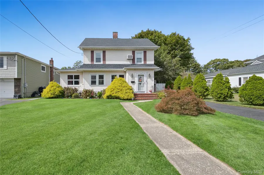 216 Jayne Avenue, Patchogue, NY 11772 - Image #2