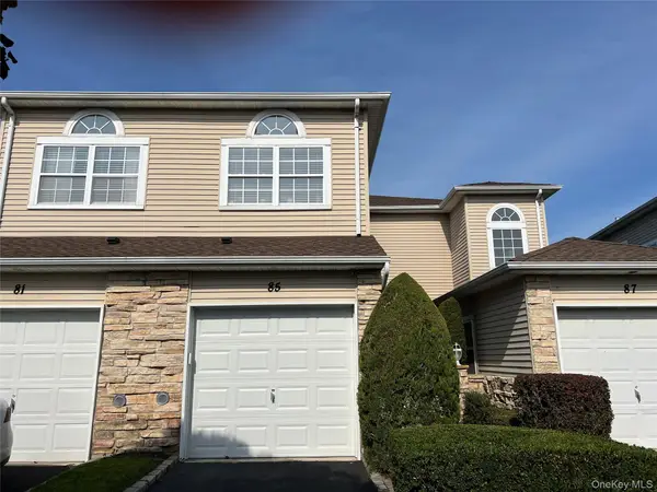 85 Windwatch Drive, Hauppauge, NY 11788