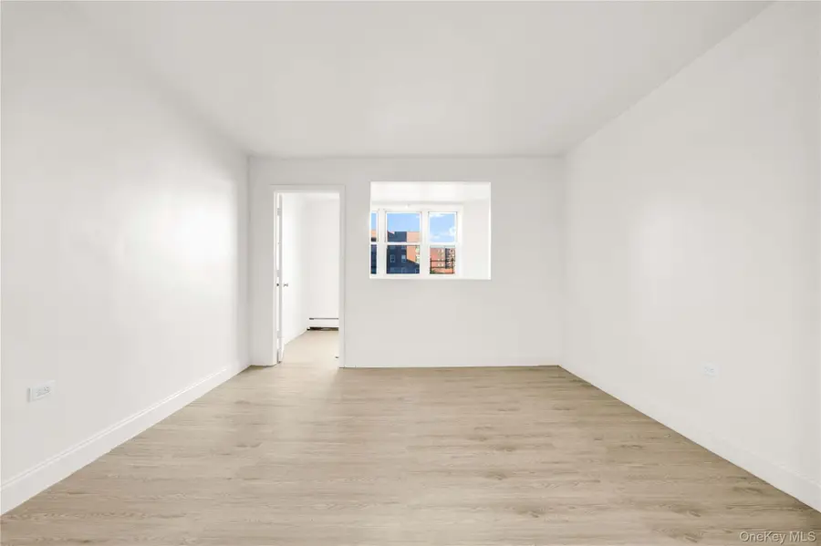 34-20 Parsons Boulevard #4W, Flushing, NY 11354 - Image #2