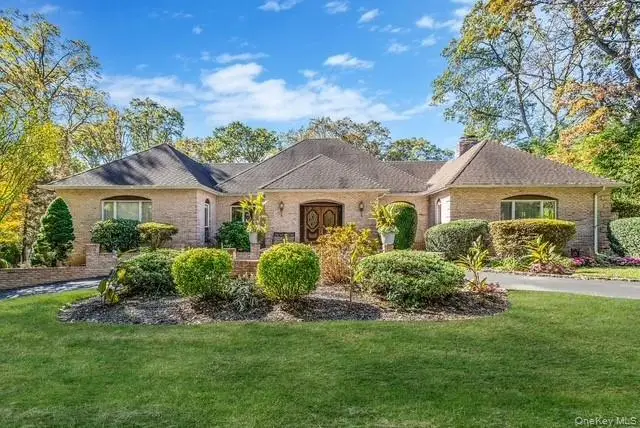 26 Sleepy Hollow Lane, Dix Hills, NY 11746 - Image #2