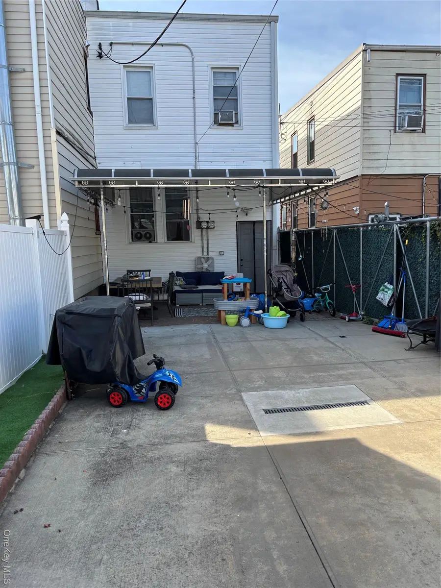 104-71 109 St #2, South Richmond Hill, NY 11419 - Image #3