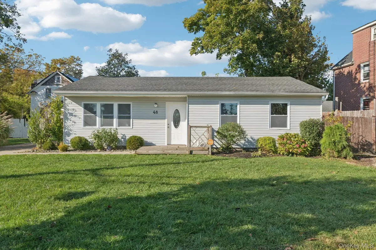 48 Center Avenue, Bay Shore, NY 11706 - Image #1