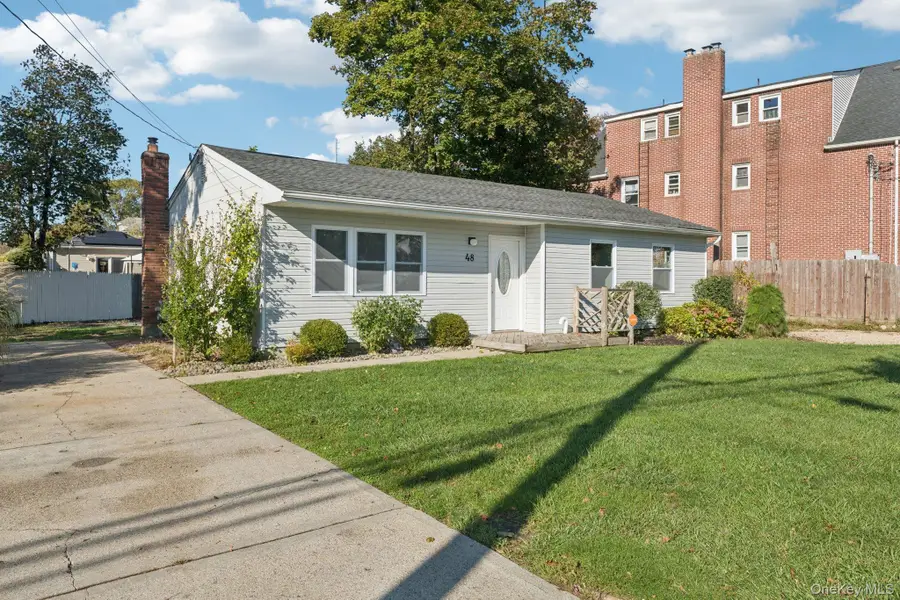 48 Center Avenue, Bay Shore, NY 11706 - Image #2